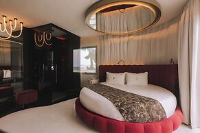 The Unexpected Ibiza Hotel - Ushuaïa Club entrance included