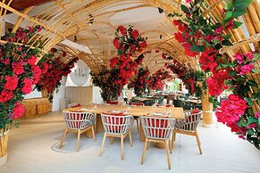 The Unexpected Ibiza Hotel - Ushuaïa Club entrance included