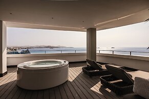 The Unexpected Ibiza Hotel - Ushuaïa Club entrance included