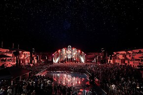 The Unexpected Ibiza Hotel - Ushuaïa Club entrance included