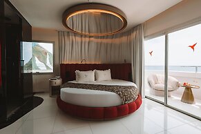 The Unexpected Ibiza Hotel - Ushuaïa Club entrance included
