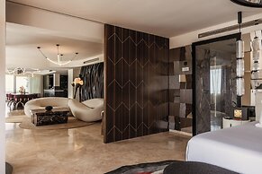 The Unexpected Ibiza Hotel - Ushuaïa Club entrance included