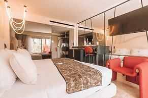 The Unexpected Ibiza Hotel - Ushuaïa Club entrance included