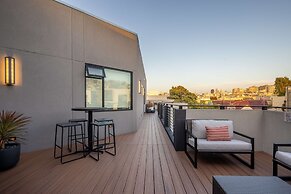 Infinity Hotel San Francisco, Tapestry Collection by Hilton