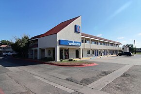 Motel 6 Amarillo, TX - Airport