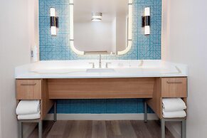 Homewood Suites By Hilton Orlando-Nearest Universal Studios