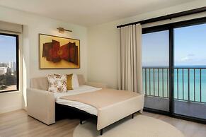 Courtyard by Marriott Isla Verde Beach Resort