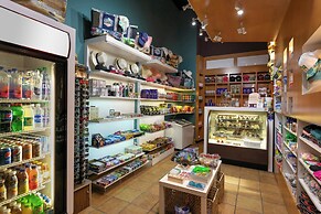 Courtyard by Marriott Isla Verde Beach Resort