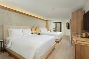 Courtyard by Marriott Isla Verde Beach Resort