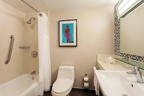 Courtyard by Marriott Isla Verde Beach Resort