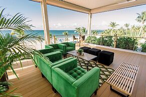 Courtyard by Marriott Isla Verde Beach Resort