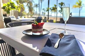 Courtyard by Marriott Isla Verde Beach Resort