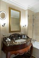 Radisson BLU Martinez Hotel, Beirut