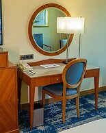 Radisson BLU Martinez Hotel, Beirut