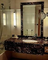 Radisson BLU Martinez Hotel, Beirut