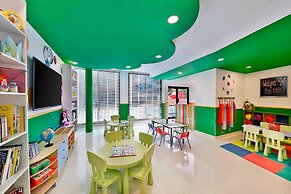 The Ritz-Carlton, Bahrain