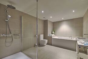 The Glasshouse, Autograph Collection