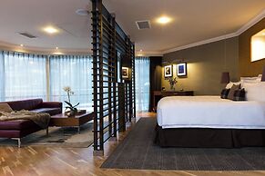 The Glasshouse, Autograph Collection