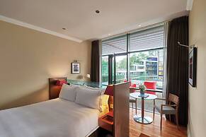 The Glasshouse, Autograph Collection