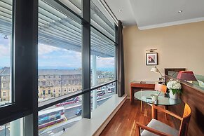 The Glasshouse, Autograph Collection