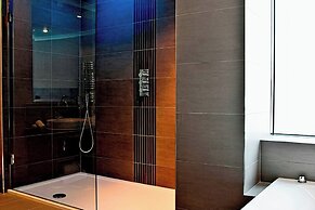 The Glasshouse, Autograph Collection