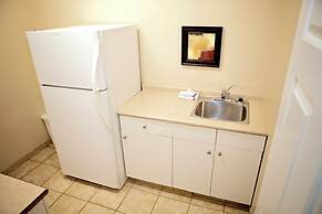 Super 8 by Wyndham Cochrane