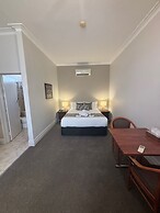 Silver Haven Motor Inn