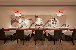 Sheraton Saigon Grand Opera Hotel