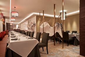 Sheraton Saigon Grand Opera Hotel