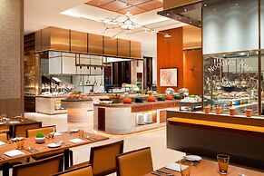 Sheraton Saigon Grand Opera Hotel