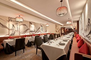 Sheraton Saigon Grand Opera Hotel