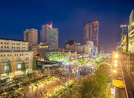 Sheraton Saigon Grand Opera Hotel