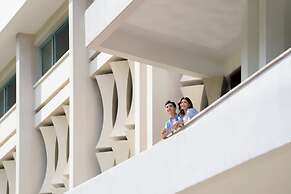 Sheraton Saigon Grand Opera Hotel