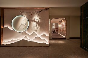 Sheraton Saigon Grand Opera Hotel