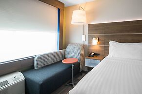 Holiday Inn Express & Suites Ludington by IHG