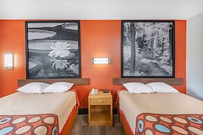 Super 8 by Wyndham Waynesburg