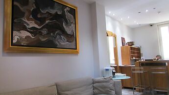 Residence Hoteliere Champ de Mars