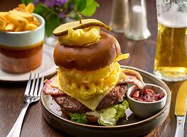 Tulfarris Hotel & Golf Resort