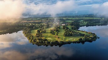 Tulfarris Hotel & Golf Resort