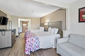 Red Roof Inn & Suites Fayetteville - Fort Bragg