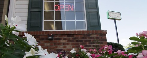 Magnolia Inn And Suites