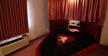 Magnolia Inn And Suites