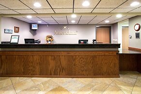 AmericInn by Wyndham New London