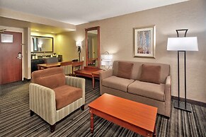 Hampton Inn & Suites by Hilton Toronto Airport