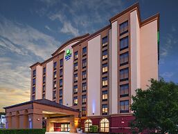 Holiday Inn Express & Suites Houston - Memorial Park Area by IHG