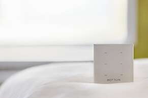 Holiday Inn Express & Suites Philadelphia - Mt. Laurel by IHG