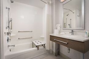 Hampton Inn by Hilton Springfield