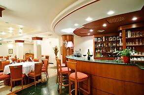 PHI Hotel Hortensis