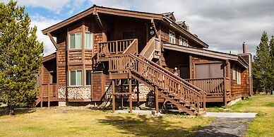 Timbers at Island Park Village Resort