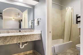 Americas Best Value Platinum Inn & Suites